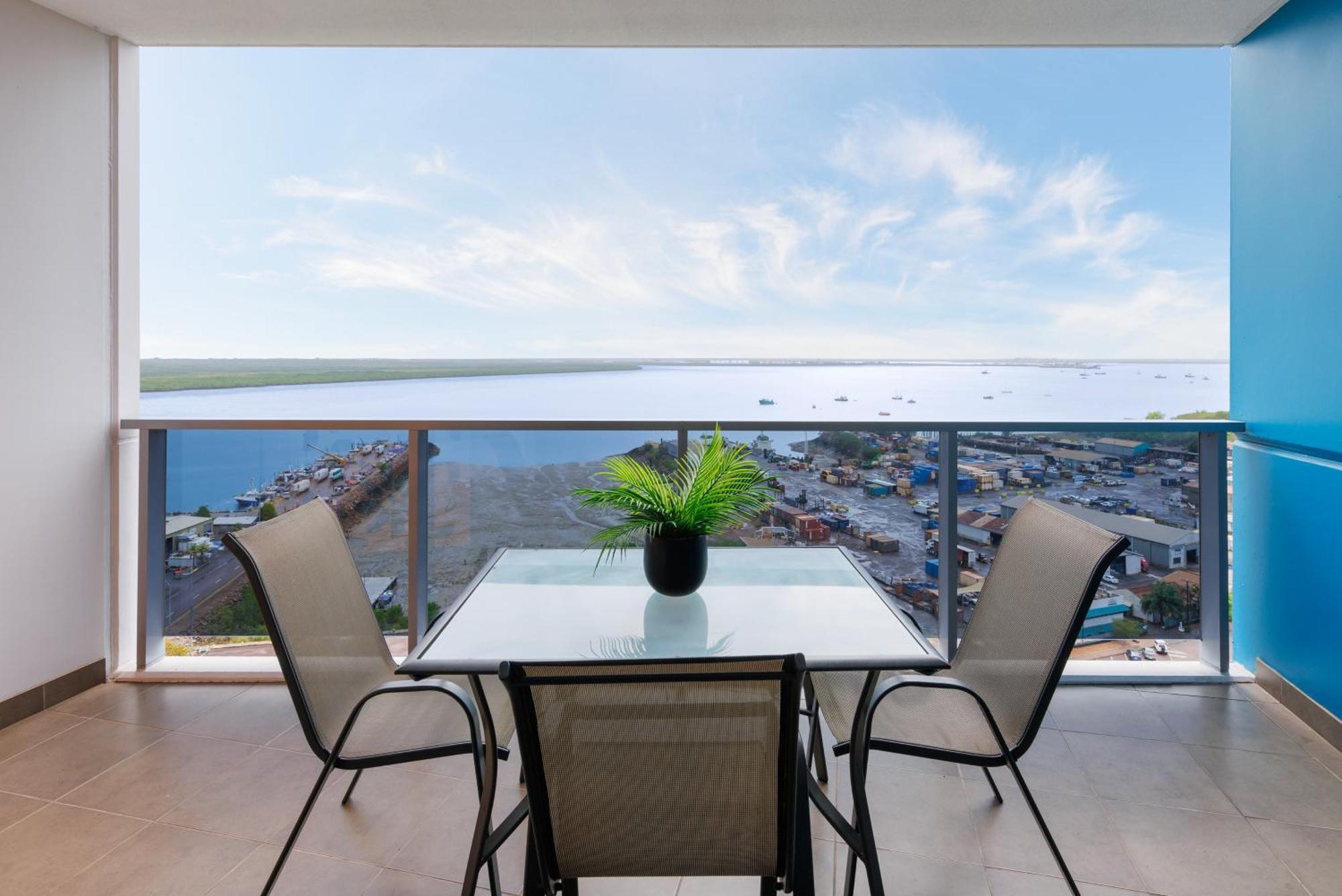 Ramada Suites By Wyndham Zen Quarter Darwin Eksteriør billede
